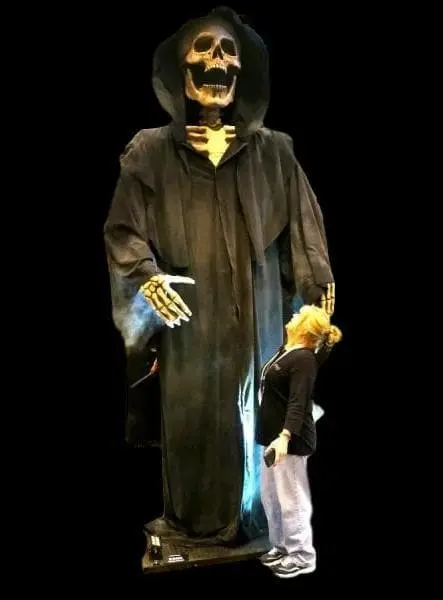Distortions "Angel Of Death" Professional Grim Reaper Animatronic 3 Distortions "Angel Of Death" Professional Grim Reaper Animatronic