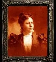 Morris "Changing Portrait - Widow Gore" Hanging Halloween Decoration 3 Morris "Changing Portrait - Widow Gore" Hanging Halloween Decoration